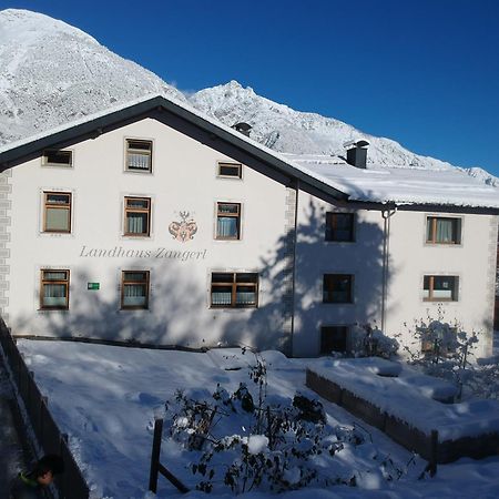 Landhaus Zangerl - Kobelerhof Landeck Exteriör bild